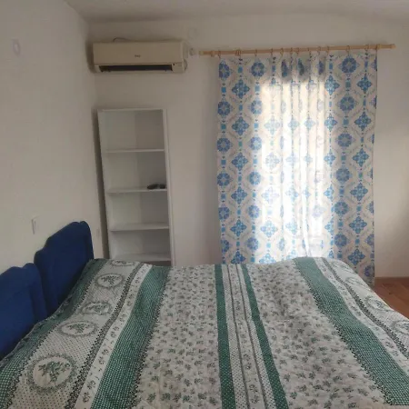 Casa de Campo Georgijevic & *
